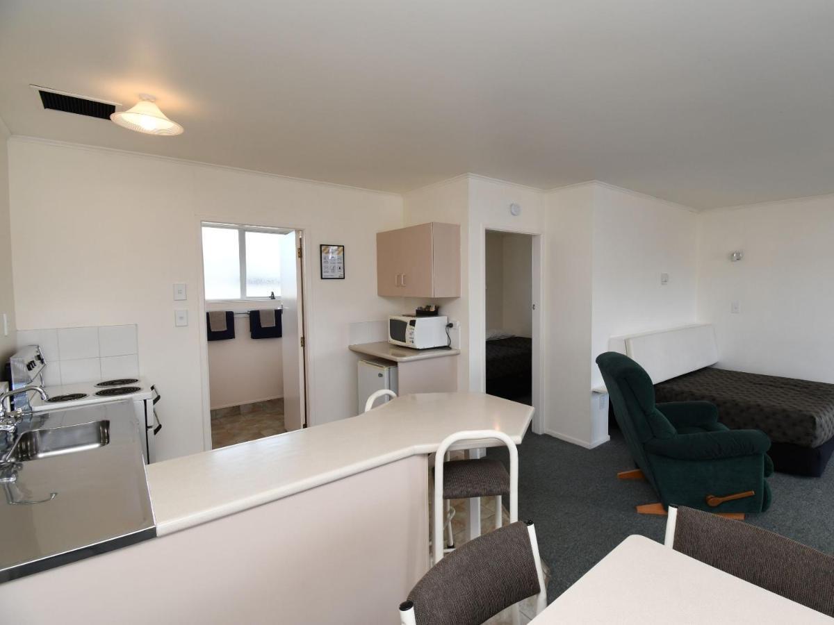 Avon Motel Hawera Exteriör bild