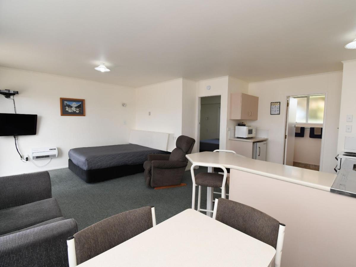 Avon Motel Hawera Exteriör bild